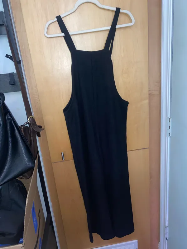 Urban Romantics Black Tie-Shoulder Jumpsuit M - Image 3