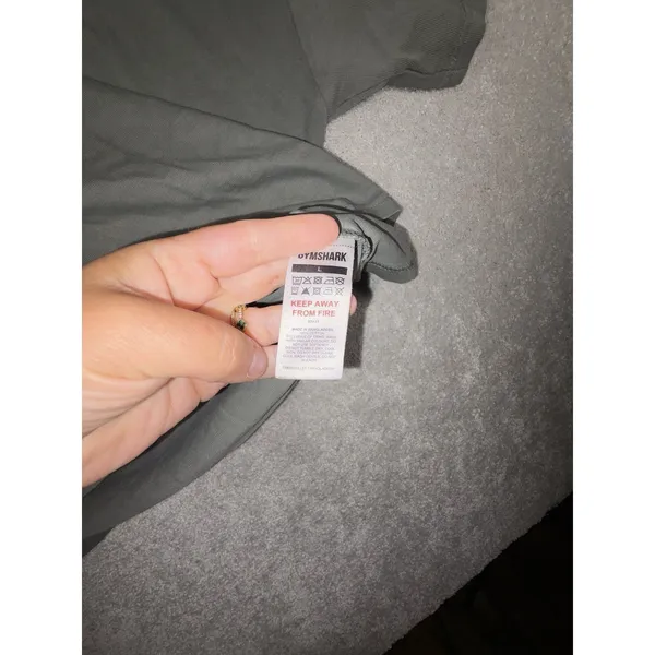 gymshark gray oversized cropped t shirt large embroidered logo - Image 6