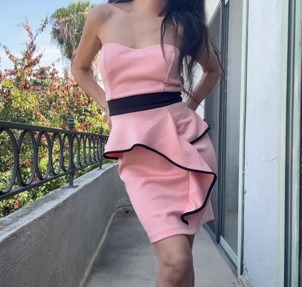 Elegant Peach Strapless Peplum Ruffle Dress Size Small Coquette Glam - Image 2