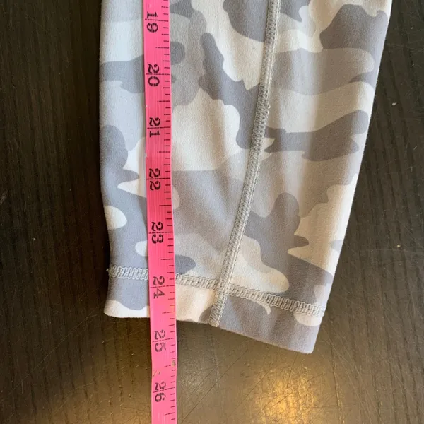 Yogalicious Lux Camo Leggings High Waist Pockets Athleisure Activewear‎ Size S - Image 8