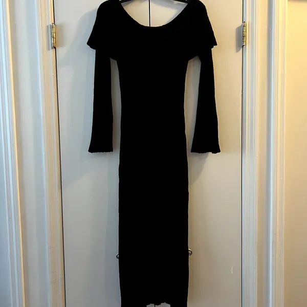 Meshki Stefania Off Shoulder Knit Midi Long Sleeve Dress Black size M New - Image 6