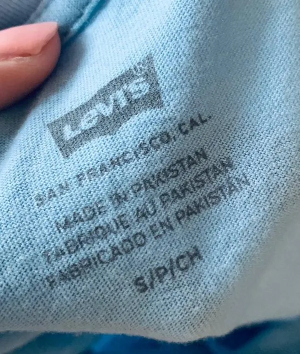 Levi's T Shirt - Image 2