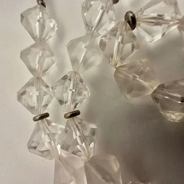 Clear beaded silver tone vintage long necklace - Image 4