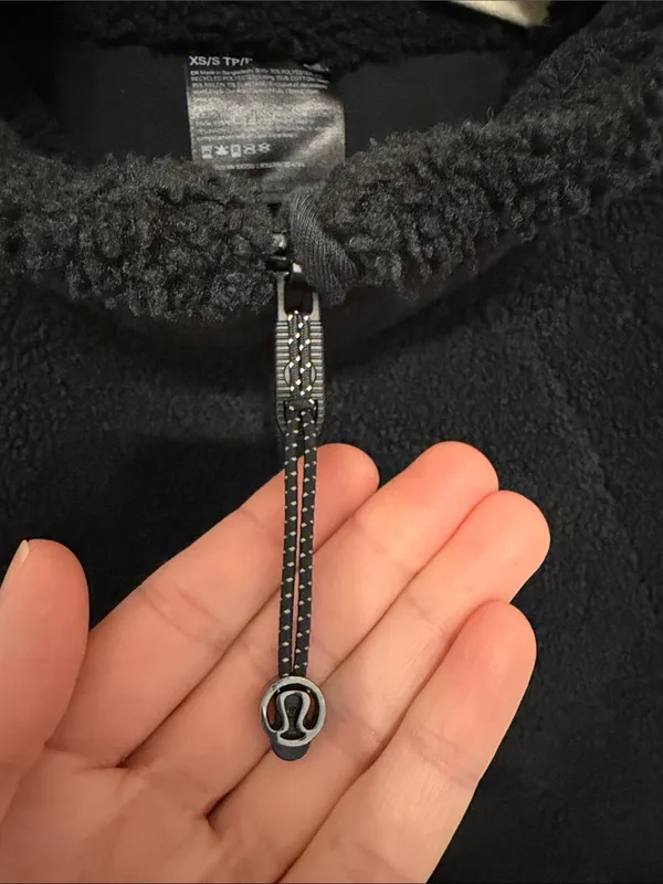 Lululemon Scuba Oversized Fleece Funnel Neck Black - Size XS/S - Image 8
