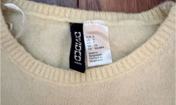 H&M Short Sleeve Knit Sweater Top Divided Butter Yellow Size Small - Image 2