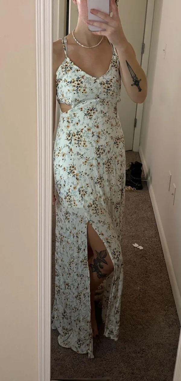 Rue 21 Floral Maxi Dress - Image 2