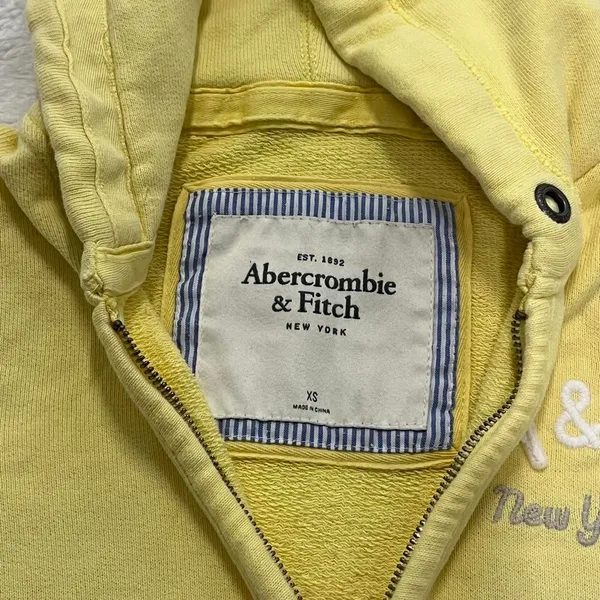 Abercrombie-fitch Women's Yellow Hoodie - Image 5