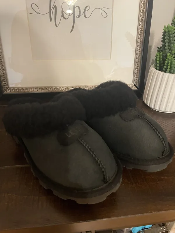 UGG Coquette Black Suede Shearling Slippers Mules Size 7 - Image 2