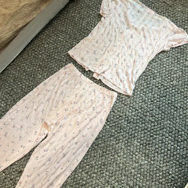 Whispers Vintage Pointelle Pink Floral Two Piece Pajama Set Size Small - Image 10