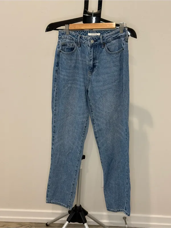 PacSun High Rise Straight Leg Mom Jeans Medium Wash Size 25 - Image 2