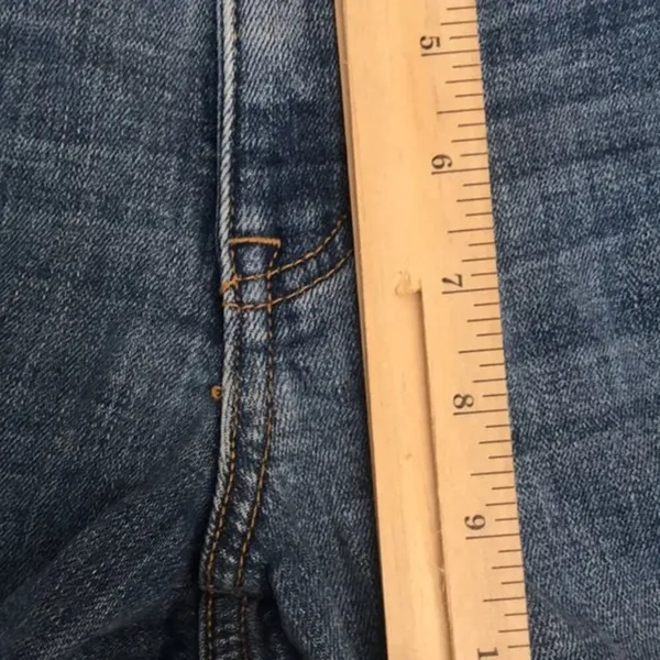 Tommy Hilfiger light wash high waisted denim jeans size 6 - Image 9
