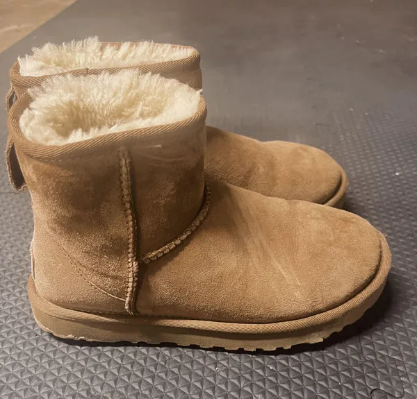 UGG Mini Boots - Image 4