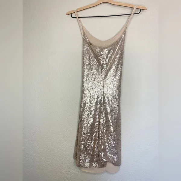NWT Free Press Gold Sequin Criss Cross Back Mini Cocktail Dress Size M - Image 4