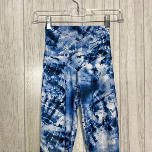 Beach Riot Sport Indigo Tie Dye Cara Printed Leggings V Crossover Waistband XS - Image 5