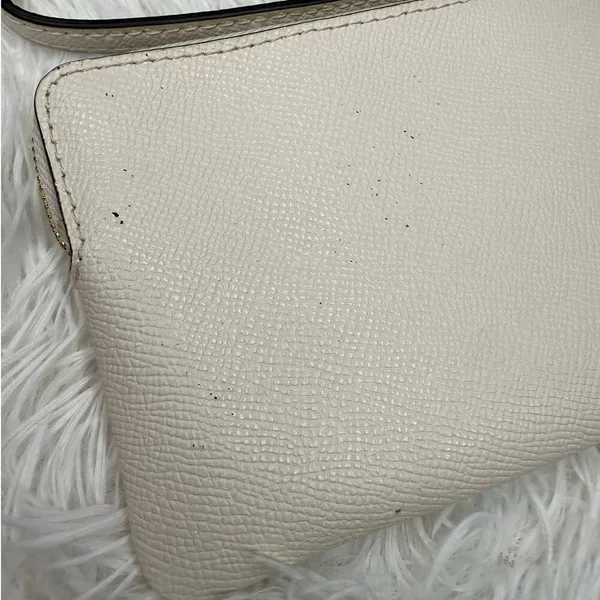 COACH White Zip Wristlet - Image 3