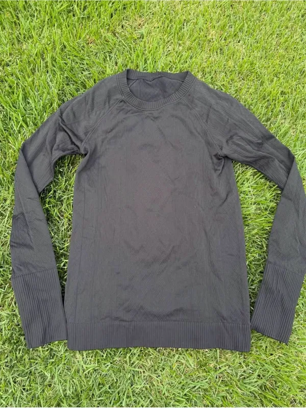 NWOT Lululemon Rest Less Long Sleeve - Image 3