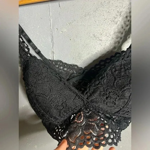 Aerie Black Eyelet Lace Bralette Size Small - Image 5
