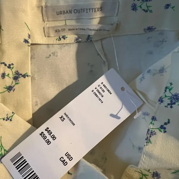 Urban Outfitters Cream Floral Mini Skirt - Image 3