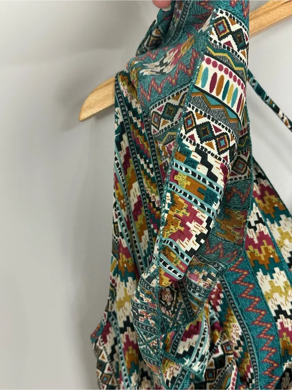 Boemo Ruffle Hem Mini Aztec Geometric Print Dress Flutter Sleeve Size Large NWT - Image 8