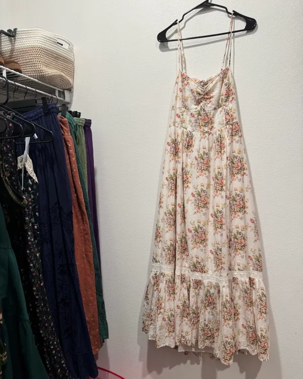 American Eagle Catie Corset Smocked Floral Midi Dress L NWOT - Image 2