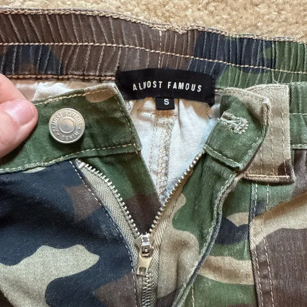 Forever 21 Casual Green Denim Camo Pants - Image 8