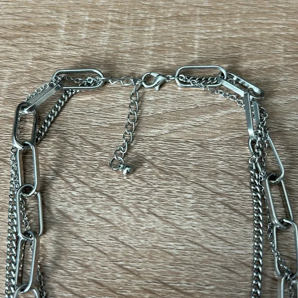 Silver layered necklaces - Image 5