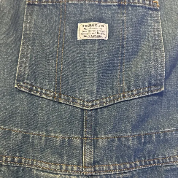 Levi's Women's Two Horse Brand Overalls size M - Image 5