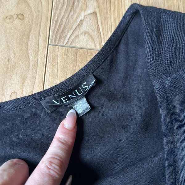 VENUS BLACK MAXI Dress - Image 3