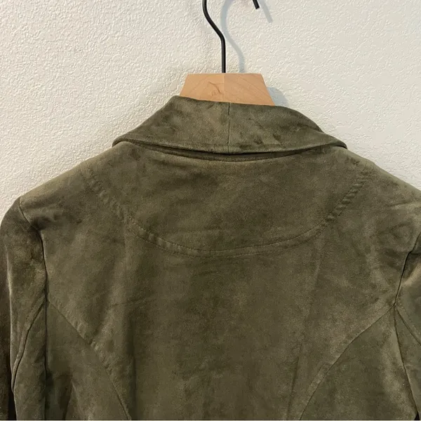 Lulus Wild at Heart Olive Green Vegan Suede Moto Jacket NWT‎ Size S - Image 5