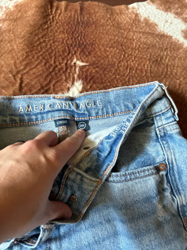 American Eagle real good strigid highest rise baggy straight Size 4 regular - Image 3