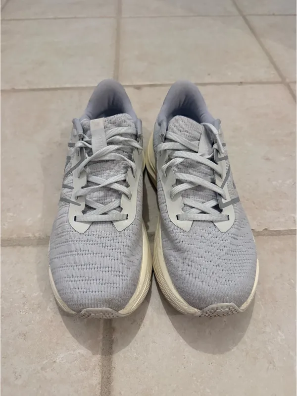 New Balance FuelCell - Image 2