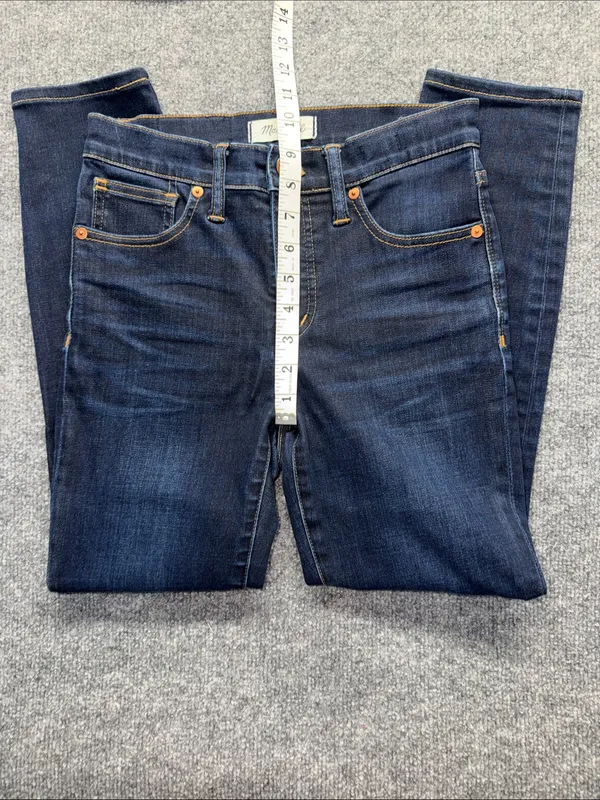 Madewell 9” High-Rise Skinny Jeans in Dark Indigo Wash - Image 8