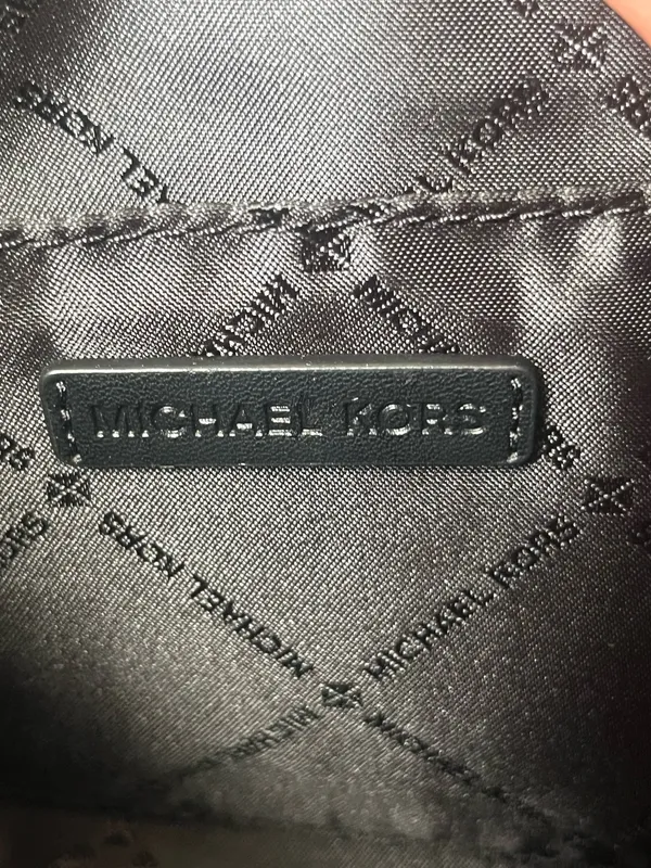 Michael Kors Jet Set Travel Large Pouchette Crossbody - Image 11