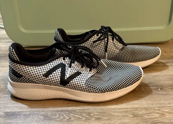New Balance White/Black Response 2.0 Performance Insert Sneakers - Image 4