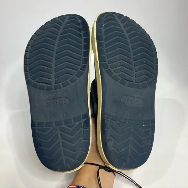 Crocs original clogs navy blue women’s size‎ 7 unisex sizing casual summer beach - Image 6