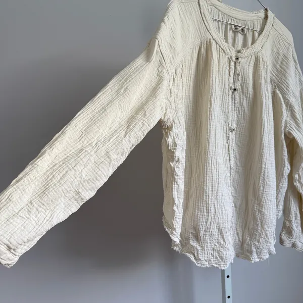 We The Free sz M‎ Cream Gauze Button Up Top Boho Lagenlook Relaxed Fit - Image 6