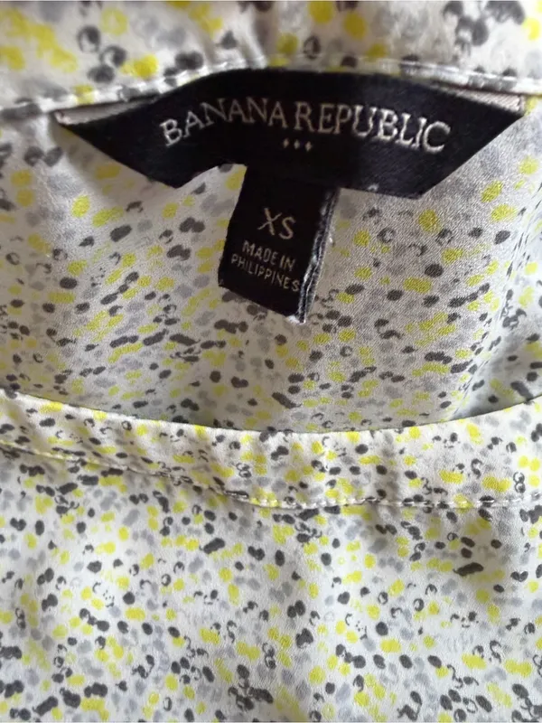 Banana Republic Blouse XS - Image 2