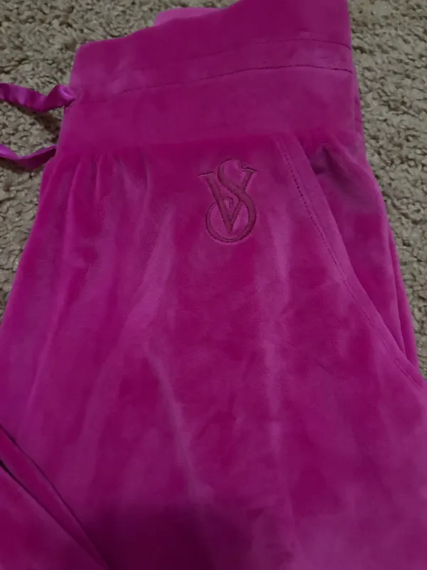 VS tracksuit - Image 2