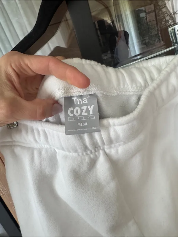 Aritzia TNA cozy fleece sweatpants mega high rise joggers ankle - Image 3
