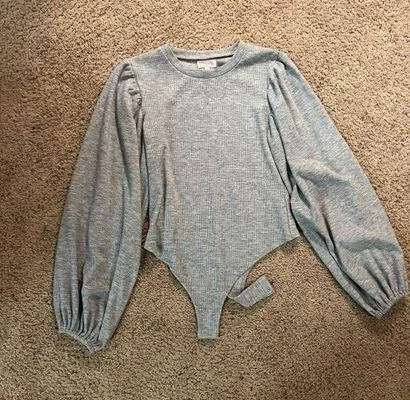 Pink Lily Gray Puff Sleeve Bodysuit - Image 3