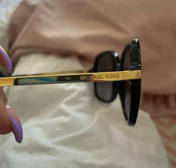 Michael Kors Sunglasses And Case - Image 3