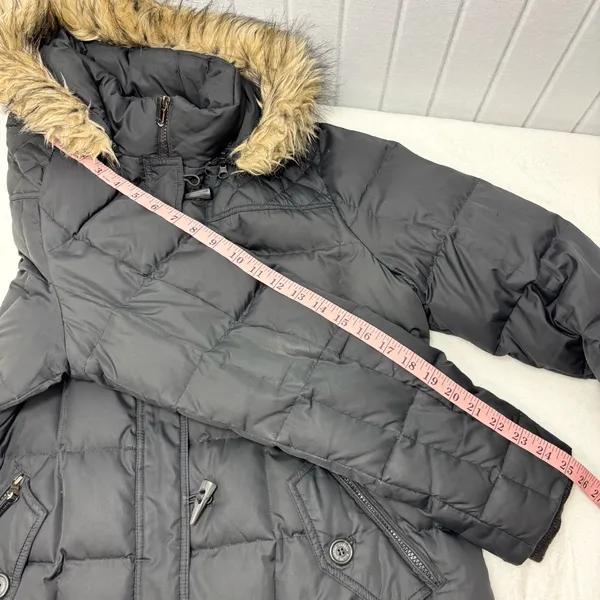 Ralph Lauren‎ Black Puffer Jacket with Faux Fur Trim - Image 12