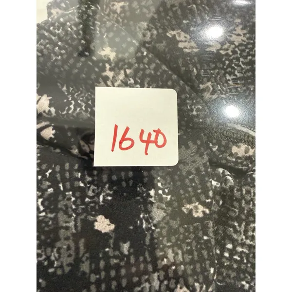 LULULEMON COOL RACERBACK TANK BLACK‎ WHITE size 2 - Image 6