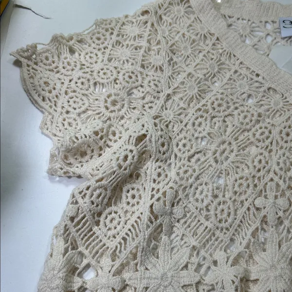Cream Lace Crochet Blouse Size M - Image 6