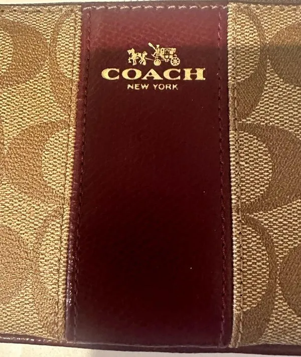 COACH Corner Zip Wristlet in Signature Khaki PVC and Sherry Leather RARE Color - Image 3
