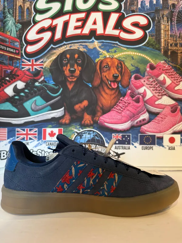 Women’s Adidas Grand Court 3.0 size 7W - Image 3