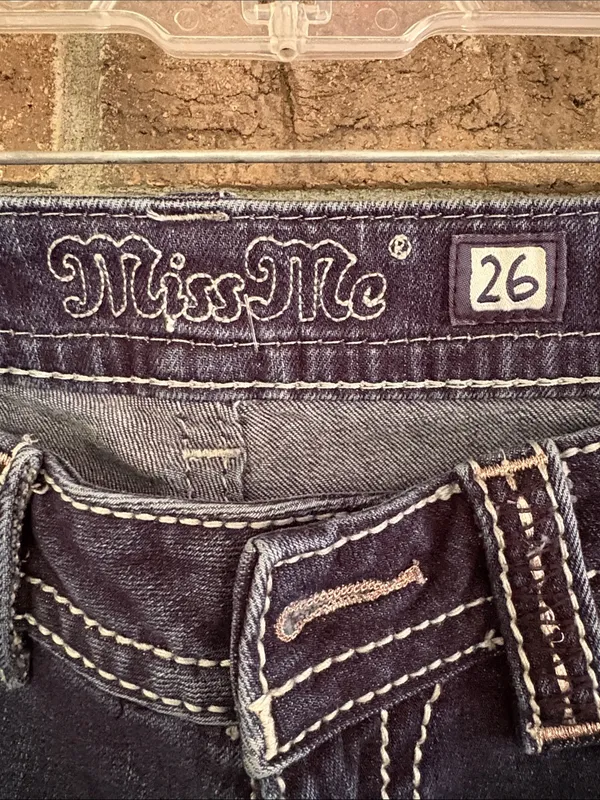 Miss Me Indigo Washed Skinny Jeans with Distressed Accents - Image 2