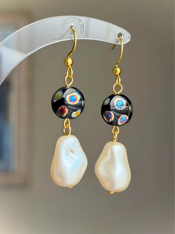 Handmade boho unique funky quality Czech glass beads & pearl dangle earrings🖤 - Image 2