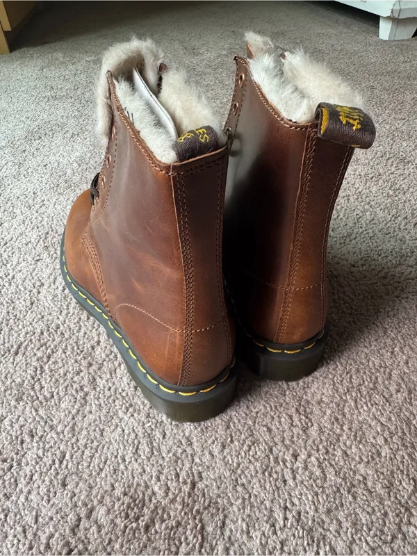 Dr. Martens 1460 Serena Boots Butterscotch Brown New 9 - Image 9