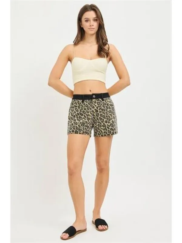 RISEN‎ High Rise Leopard Shorts with Contrast Waistband - Image 7